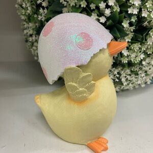 Easter Chick in Pink Glitter Pastel Polka Dot Easter Egg Shell Resin Figure NWT